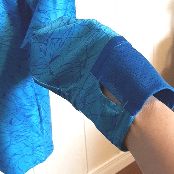 **3/$25**  MONDETTA Athletic Zippered Jacket - Thumbhole on Cuffs - Women's LG - Picture 4 of 8